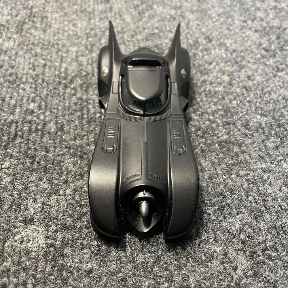 Jada Toys Batmobile 1989 Batman Diecast Car 1/32 Scale DC Comics Black Toy Model